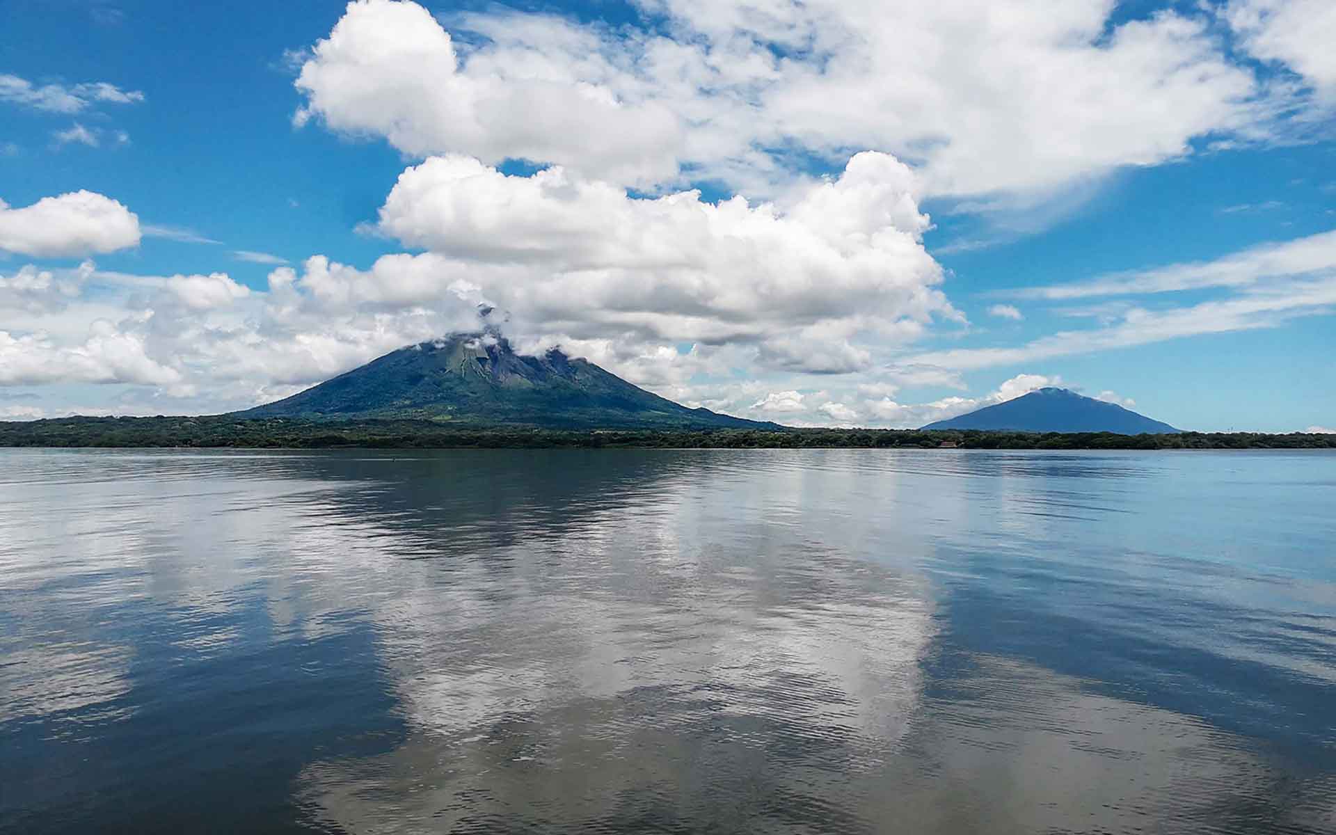 Miniatura: Lago Cocibolca y Ometepe